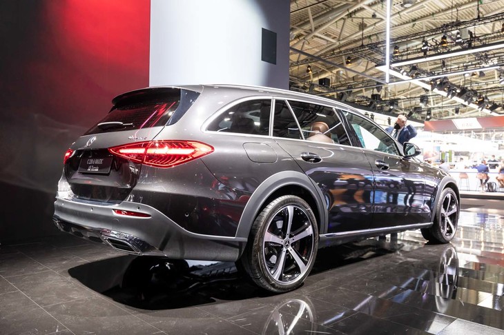 メルセデス・ベンツC220d 4MATICオールテレイン