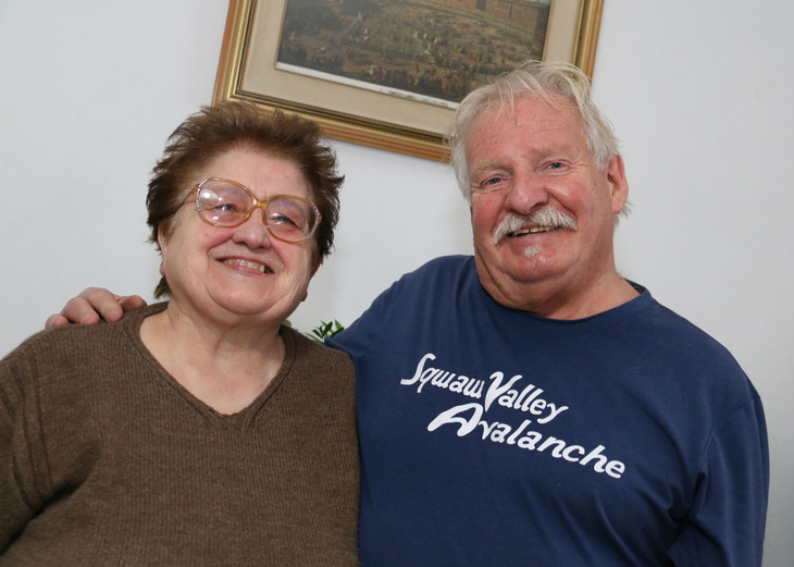 元「ティーポ」オーナーのフランコ・トゥルキさん（右）と夫人のアンナさん。