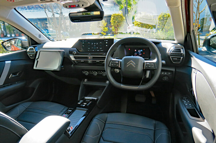 シトロエンC4シャイン（インストゥルメントパネルまわり）