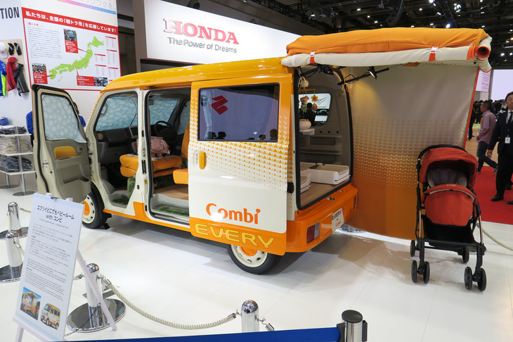 スズキ・エブリイどこでもベビールーム with コンビ