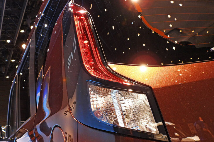 ダイハツ・ムーヴX（リアコンビランプ）