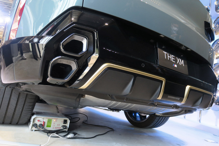 BMW XM（マフラー＆リアバンパー）