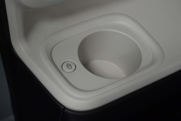 ダイハツ・ムーヴ キャンバス ストライプス（助手席側カップホルダー＜保温機能付き＞）