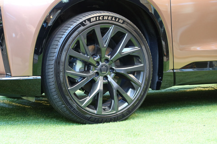 トヨタ・クラウン エステート（フロントホイール）