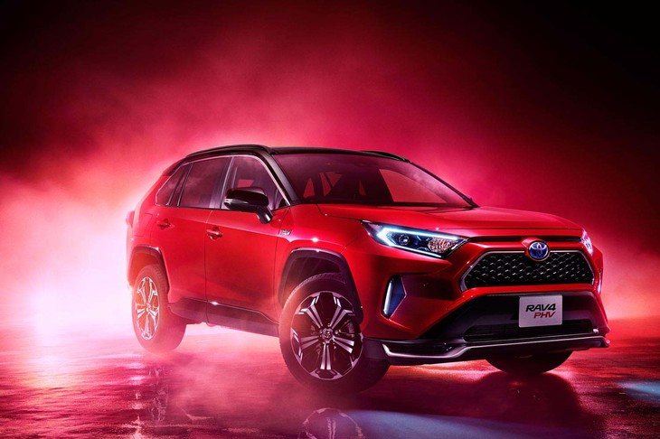 「トヨタRAV4ブラックトーン」。以下、内外装の写真はすべてブラックトーンのもの。