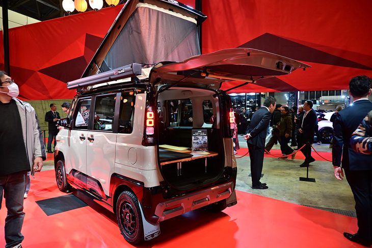 デリカミニ ACTIVE CAMPER