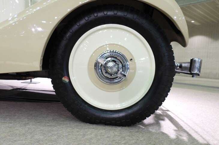 アルヴィス4.3リッター ランスフィールド コンシールド フード（コンティニュエーションモデル 2025年）