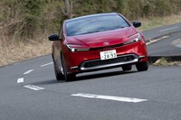 2リッターエンジンと駆動用モーターを合わせたシステム出力は先代モデル比で約1.6倍の196PSに到達。