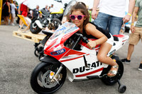 会場で見つけた未来のオーナー予備軍。オーナーはもちろん「まだバイクは持っていないけど……」というファンにとっても、WDWは大いに盛り上がれるイベントだった。