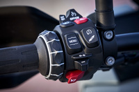 BMWから大型二輪モデル「S1000XR」登場　快適性とスポーティーな走りを備えた新型アドベンチャーの画像