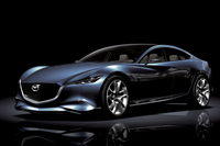 「魂動（こどう」デザインを最初に具体化したコンセプトカー「マツダ 靭（SHINARI）」。2010年9月に発表された。