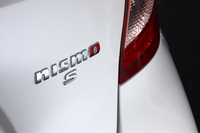 日産ノートNISMO S
    