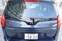 荷室の容量は、3列目収納時で823リッター。2列目も倒せば、最大2506リッターのスペースが確保できる。さらに、1列目助手席も前倒し可能。
（写真をクリックすると、シートアレンジの様子が見られます）