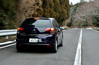 「C3」はヒルスタートアシスタンスが標準装備となった。