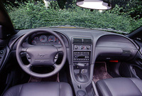 フォード・マスタング コンバーチブルG「イエローマスタング」【ブリーフテスト】の画像