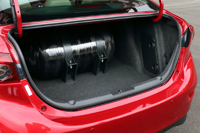 マツダ アクセラ に 第4のエンジン 登場 東京モーターショー13 ニュース Webcg