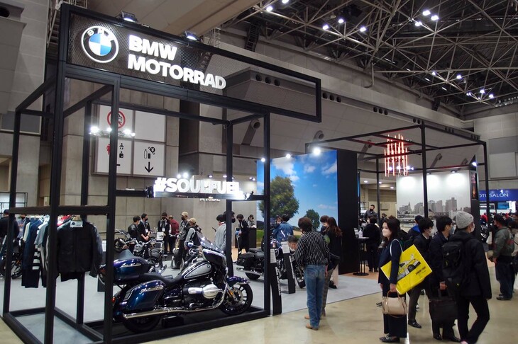 BMWブースの様子。