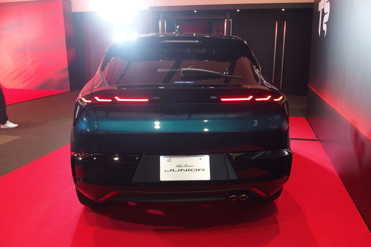 アルファ・ロメオ・ジュニア（リアビュー）