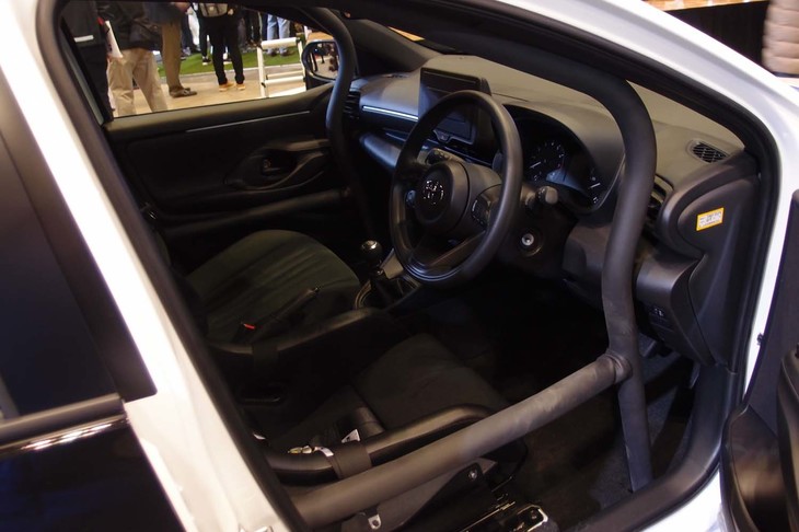 2021年のヤリスカップ（ワンメイクレース）に使用される、新型「トヨタ・ヤリス」のカップカー。