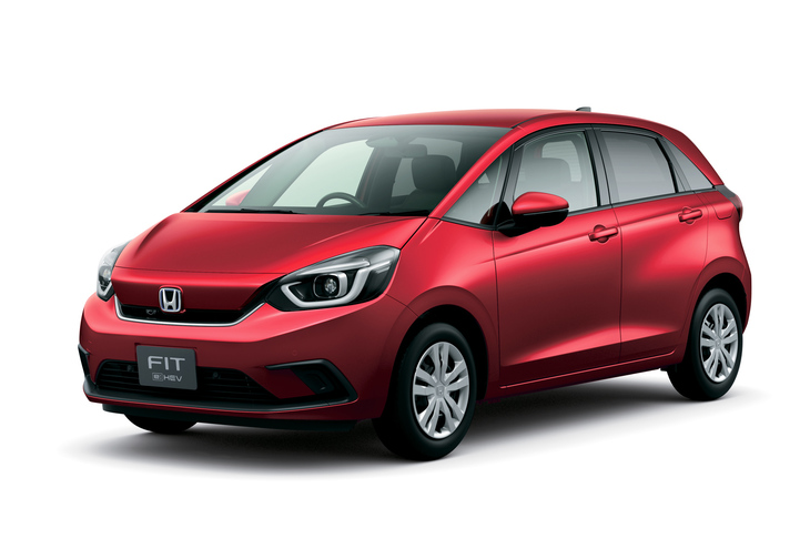 今日に続く、“ファーストカーとしても使えるコンパクト”の先駆けとなった「ホンダ・フィット」。現行モデルのデビューはライバルより早く、2020年2月である。