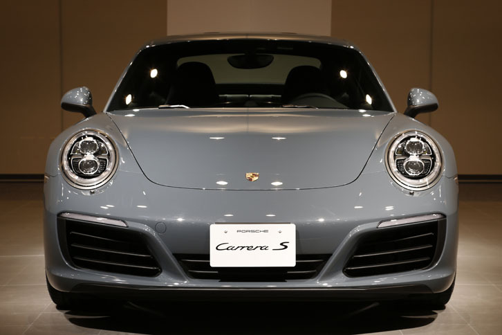 ポルシェ911カレラS（7AT）