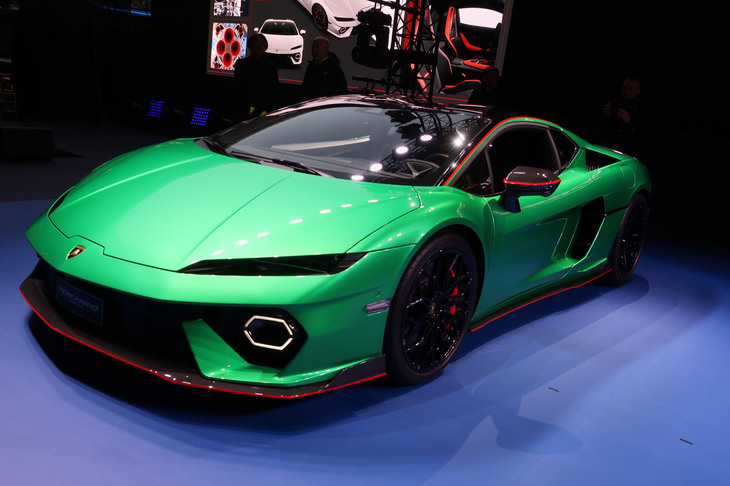 ランボルギーニ・テメラリオ＜アレジェリータパッケージ装着車＞