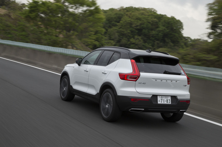 今回の試乗では、高速道路を中心に約300kmを走行。燃費は満タン法、ドライブコンピューターともに9.1km/リッターを記録した。