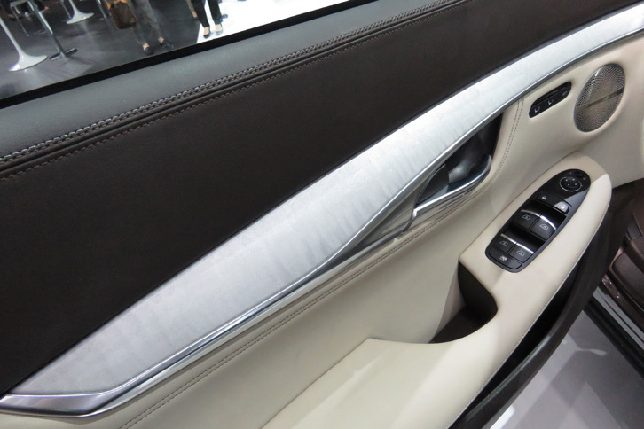 インフィニティQX50