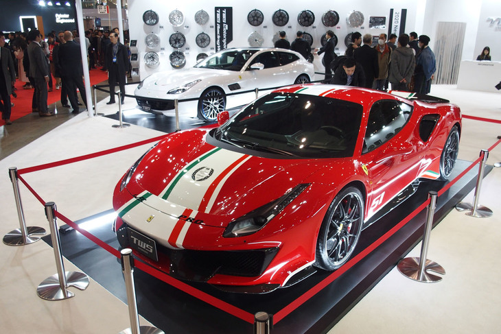 フェラーリ488ピスタ