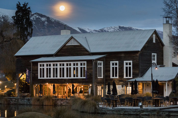 参加者が宿泊した、ニュージーランドはクイーンズランドに位置するミルブルックリゾート。5つ星クラスの豪華ホテルである。