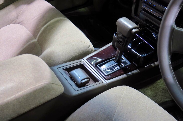 日産セドリックシーマ タイプIIリミテッド（1990年 FPY31型）