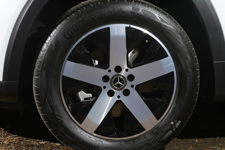 メルセデス・ベンツGLB200d（タイヤ＆ホイール）
