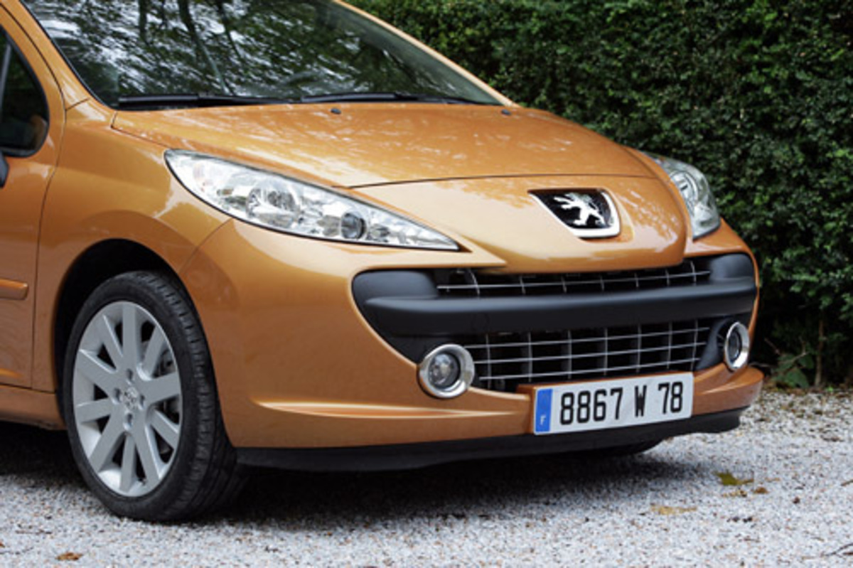 プジョー207 GT（FF/5MT）【海外試乗記（前編）】 すべてが大人っぽく