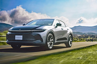 2022年秋に発売される予定の新型「トヨタ・クラウン クロスオーバー」。