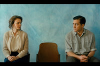 第198回：父の不在が母を暴走させる――崩壊する家族の物語『ワイルドライフ』