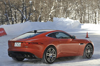 ジャガーFタイプ R AWD クーペ