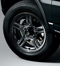 「ジムニー クロスアドベンチャー」のホイール。