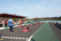 体験会の最後に、出展メーカーとメディアの混成チームによるカート大会が開催された。もちろんこのカートにもホンダの汎用エンジンが搭載されている。