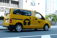 
    ボディーサイズは、全長×全幅×全高＝4730×1830×1890mmで、ベース車の「NV200」より長くて広い。2リッター4気筒エンジンを搭載している。
    