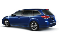 今回の一部改良では、外観は変更なし。ツーリングワゴンとアウトバックの「2.5i Lパッケージ」と「2.5i EyeSight」が“エコカー減税75％”に適合するなど、エコカー減税対象車が拡大した。