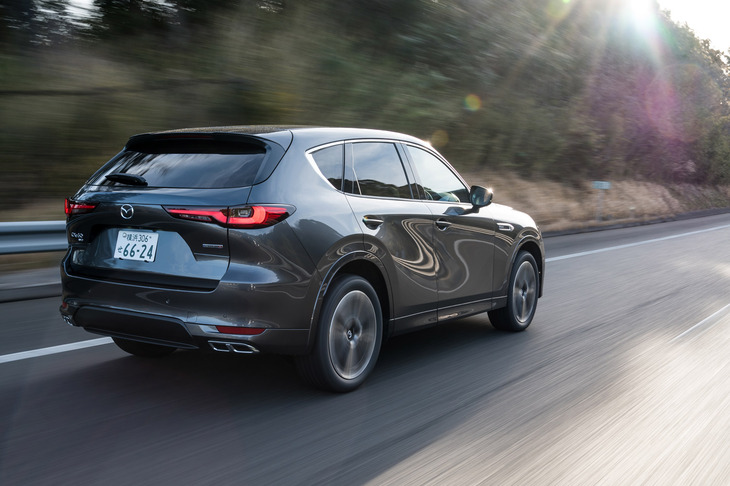 2025年の国内販売は、2月が前年比327.3%の2216台、3月が同199.2％の1689台。今回の改良により、「CX-60」の人気が再興することに期待したい。