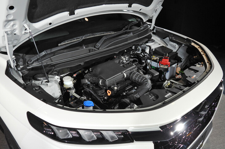 スズキ・フロンクス（1.5リッター直4ガソリンエンジン）