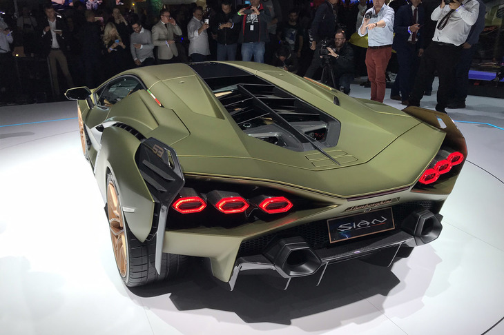 ランボルギーニ・シアンFKP 37