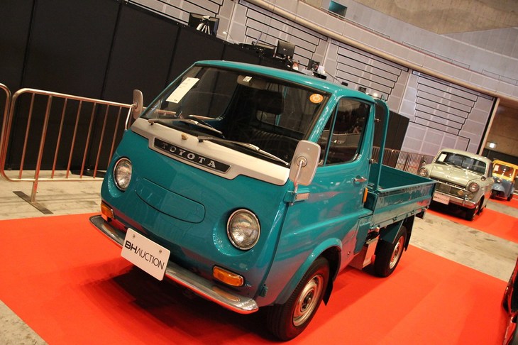 開催初日の午後に開催されたオークション出品車両50台の中には、このような珍品も。1973年「トヨタ・ミニエース」は80～120万円のエスティメートプライスが付けられていたが、売買成立せず。