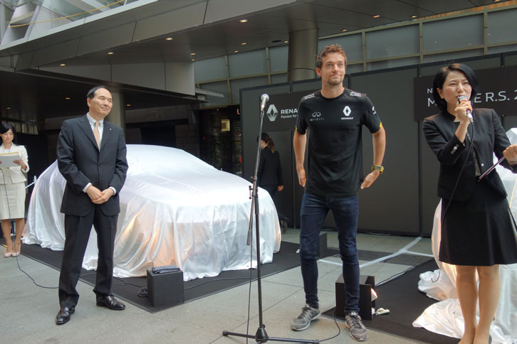 ルノースポールF1チームのドライバー、ジョリオン・パーマー氏も登場。