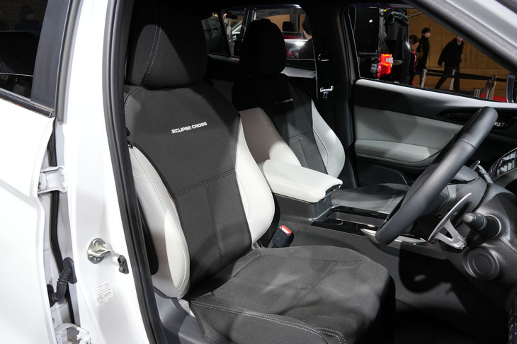 三菱エクリプス クロス ラリーアートスタイル