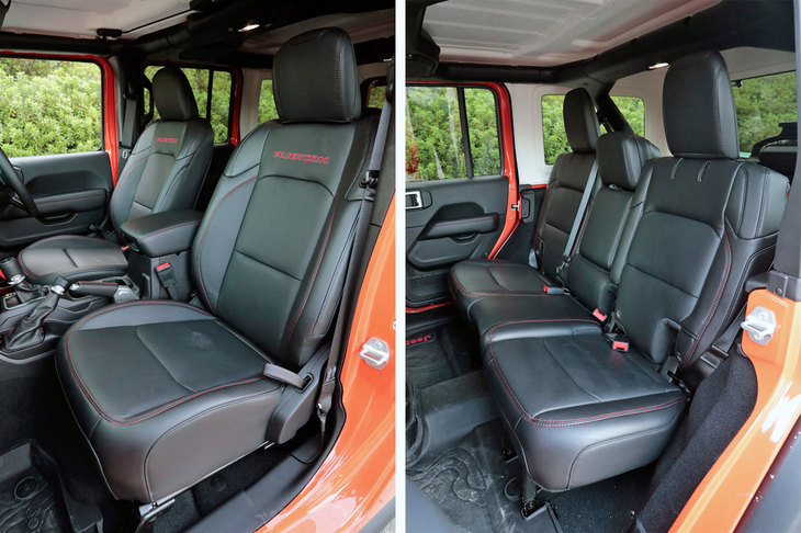 ホイールベースの拡大によってゆとりを増した車内。グレードに応じて、レザーシートもしくは布製のシートが装備される。