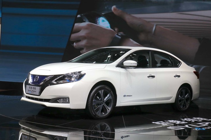 日産は「シルフィ」のピュアEV仕様「ゼロ・エミッション」を発表。両親を後席に乗せることが少なくない中国では、セダンに根強いユーザー層が存在するとのこと。
