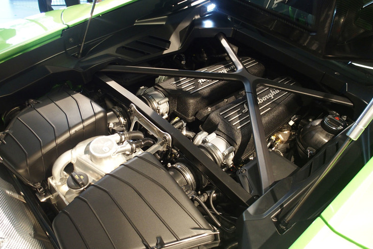 ランボルギーニ・ウラカン テクニカ（エンジン）