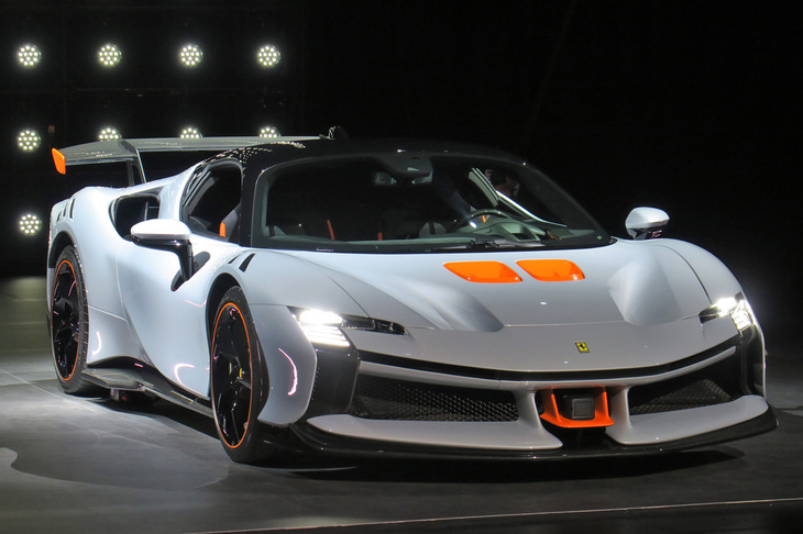 フェラーリSF90 XXストラダーレ（エクステリア）